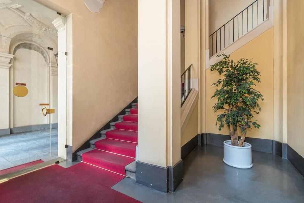 Loft Luxury - Piazza Castello Porta Susa Turin Extérieur photo